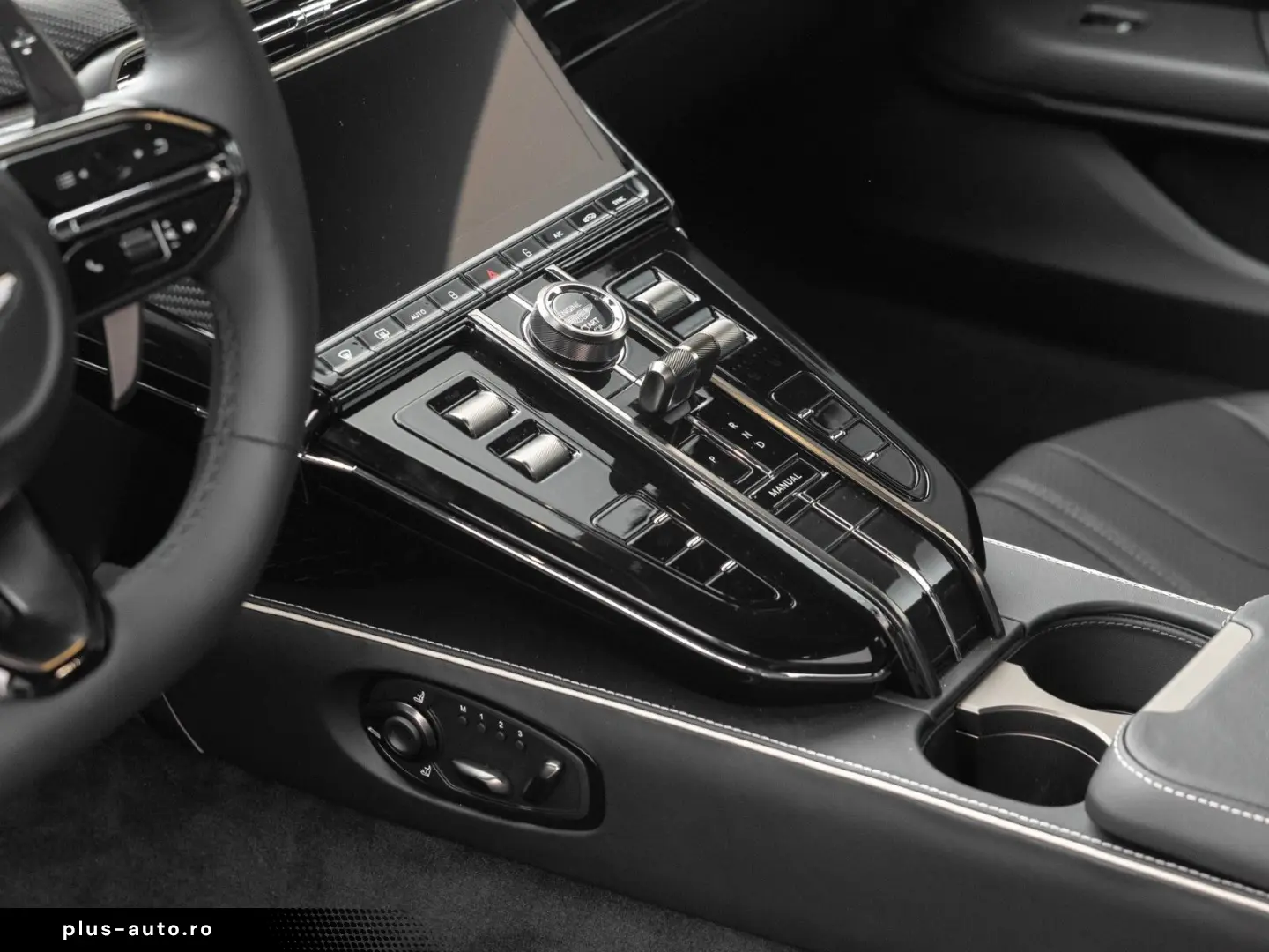 V8 Vantage MY25   Launch Pack   Bowers&Wilkins