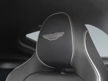 V8 Vantage MY25   Launch Pack   Bowers&Wilkins