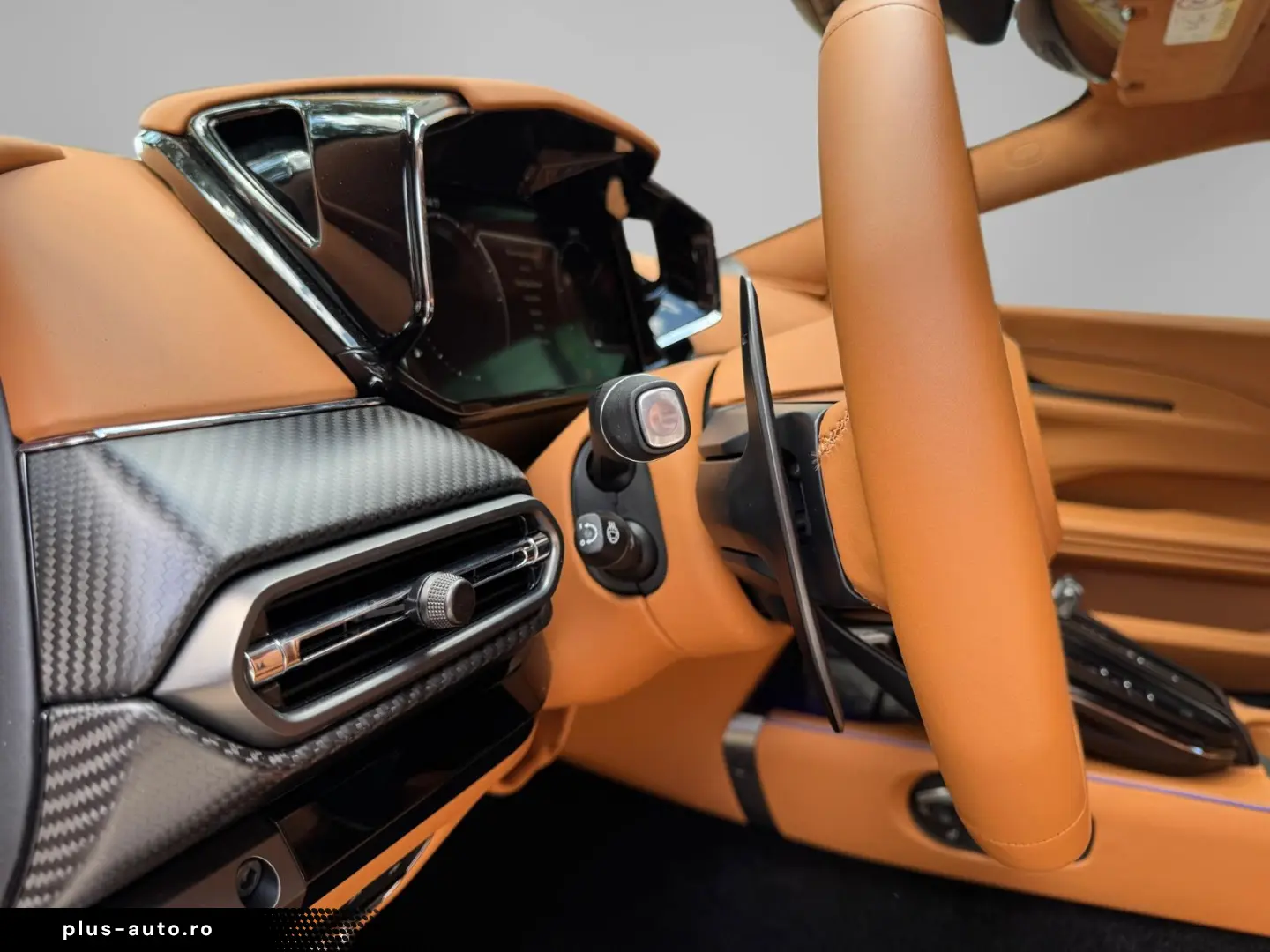 V8 Vantage MY25   Soundsystem