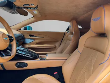 V8 Vantage MY25   Soundsystem