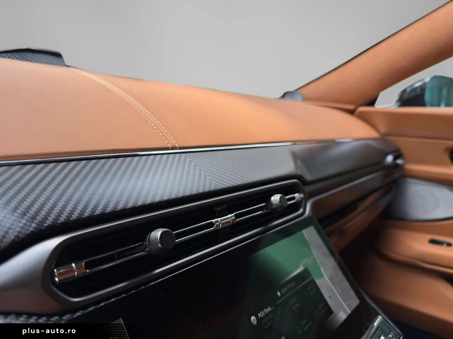 V8 Vantage MY25   Soundsystem