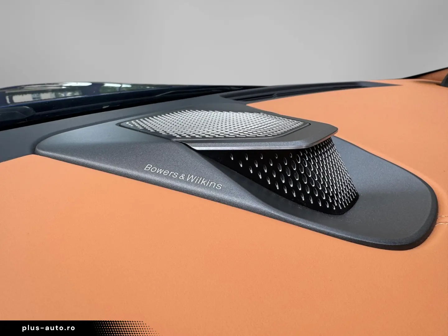 V8 Vantage MY25   Soundsystem