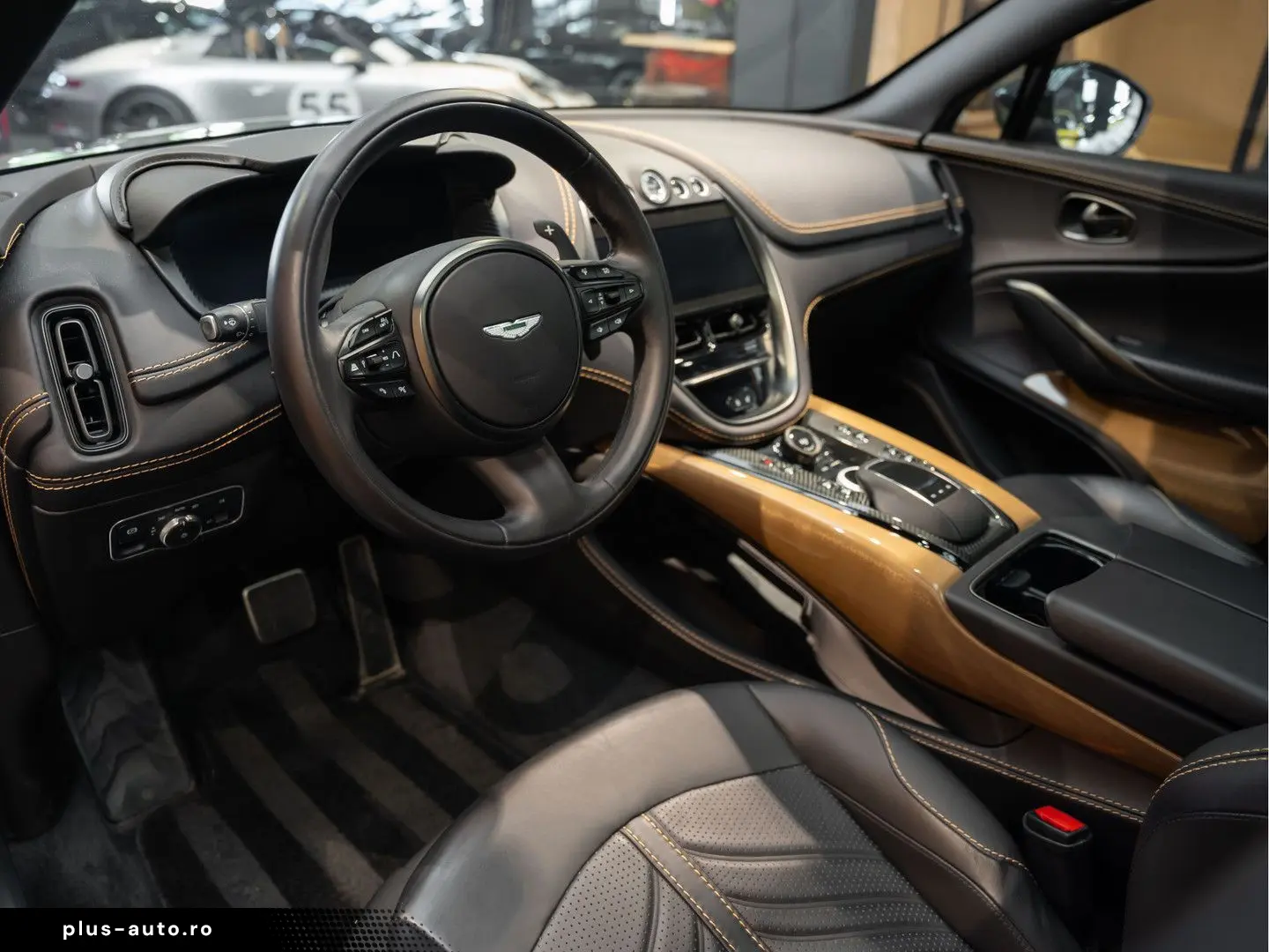 DBX 707 4.0 V8 Stoelventilatie Pano 4.0 V8 707 A