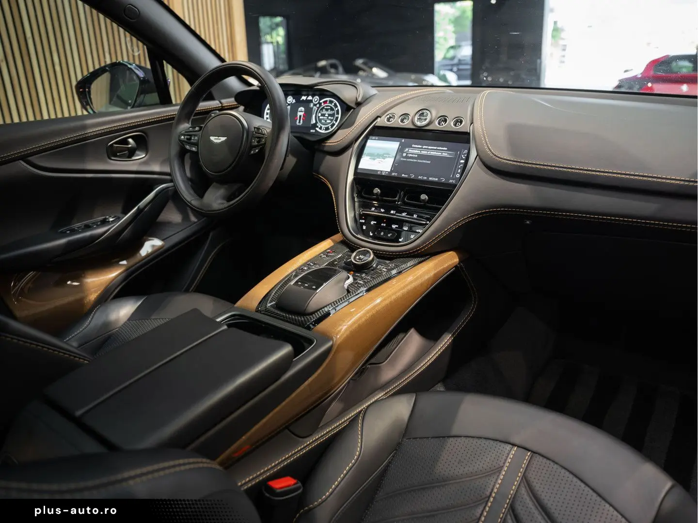 DBX 707 4.0 V8 Stoelventilatie Pano 4.0 V8 707 A