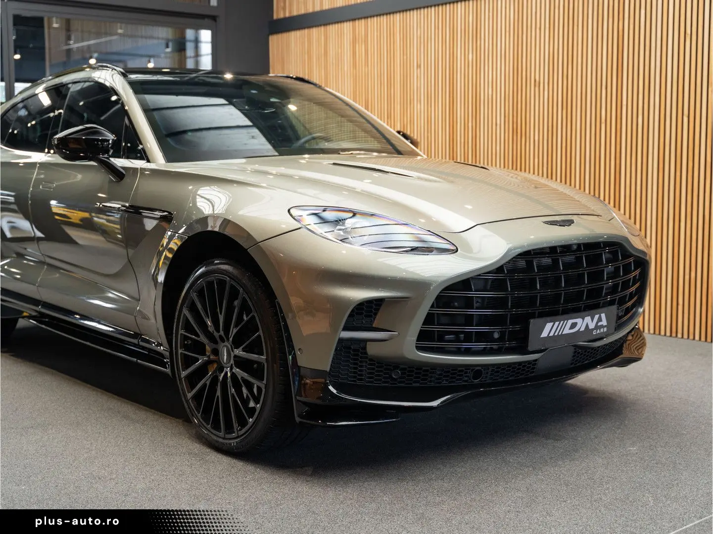 DBX 707 4.0 V8 Stoelventilatie Pano 4.0 V8 707 A