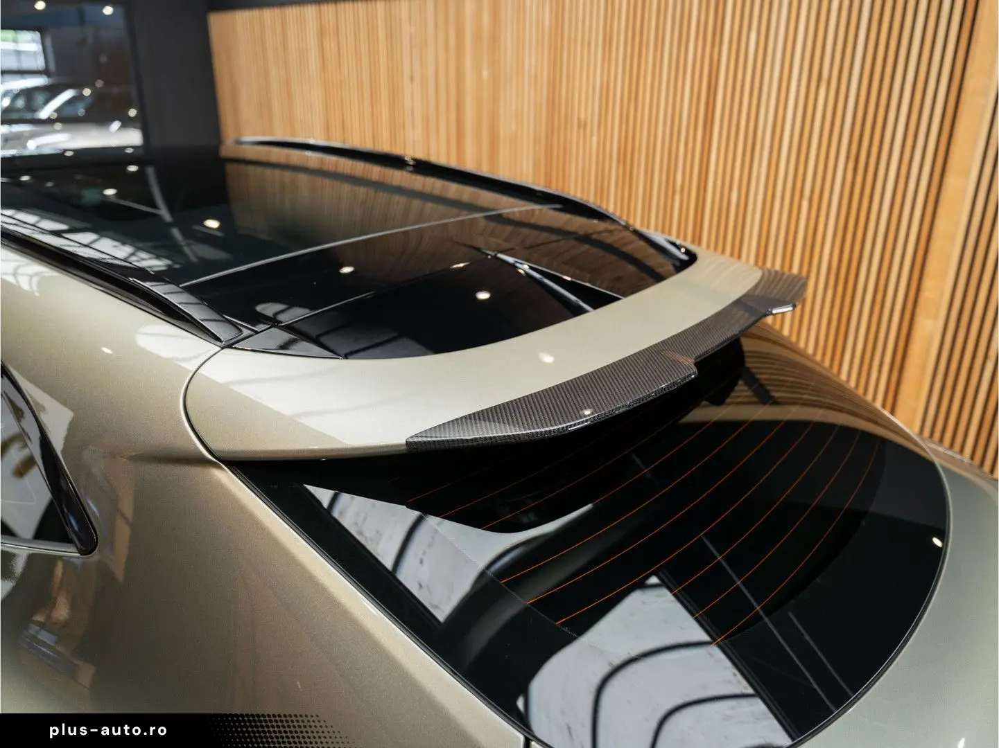 DBX 707 4.0 V8 Stoelventilatie Pano 4.0 V8 707 A