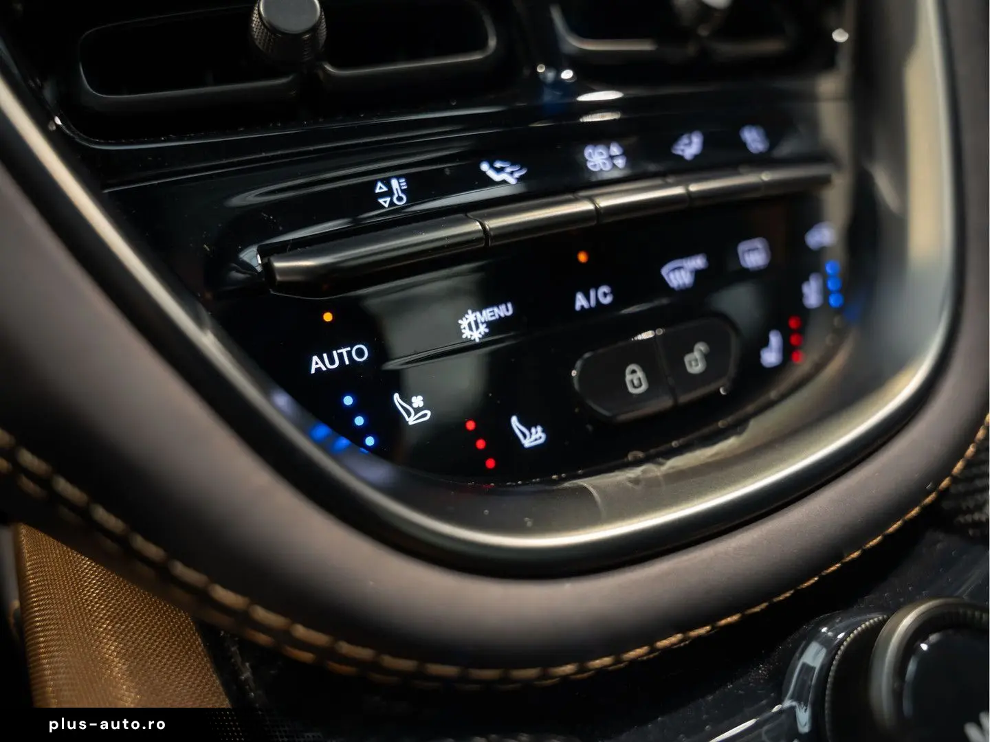 DBX 707 4.0 V8 Stoelventilatie Pano 4.0 V8 707 A