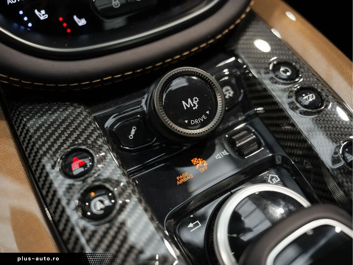 DBX 707 4.0 V8 Stoelventilatie Pano 4.0 V8 707 A