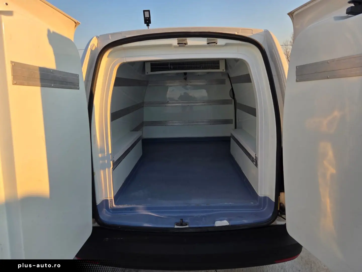 VOLKSWAGEN CADDY MAXI FRIGORIFIC