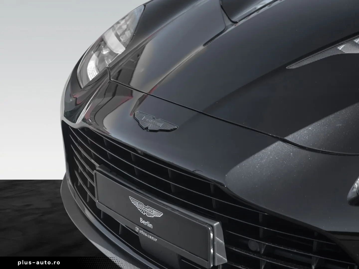 Vanquish   Full Satin Carbon