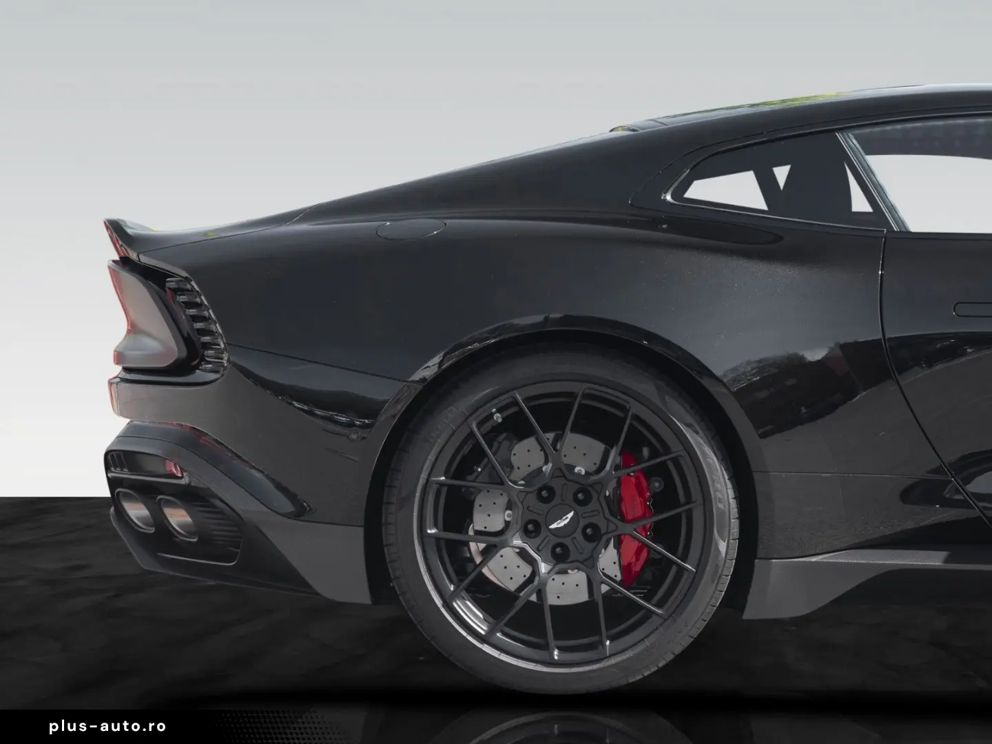 Vanquish   Full Satin Carbon