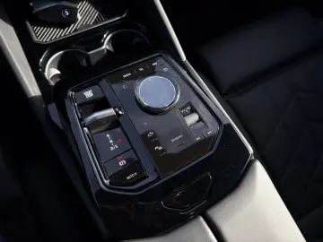 540d xDrive M Sport Pro IconicGlow Panorama Stan