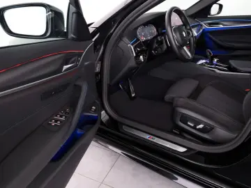 530d xDrive Limo. M Sport LASER MEMORY HUD RFK