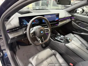 520 i M Sport Carbon Memory H&K HUD  Live Cockpi