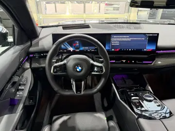 520 i M Sport Carbon Memory H&K HUD  Live Cockpi