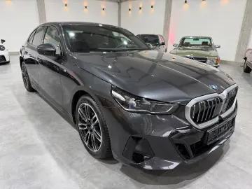 520 i M Sport Carbon HUD H&K Shadow 360  Memory