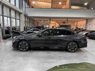 520 i M Sport Carbon HUD H&K Shadow 360  Memory