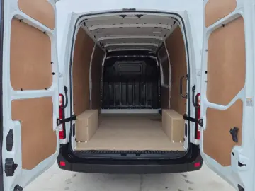 RENAULT NEW MASTER L2H2