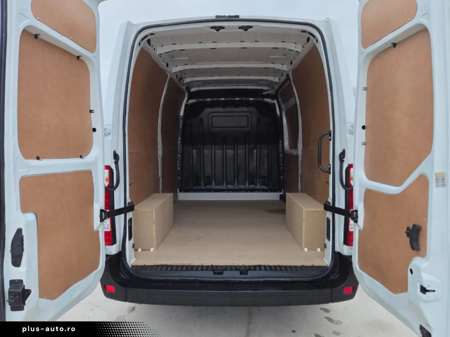 RENAULT NEW MASTER L2H2