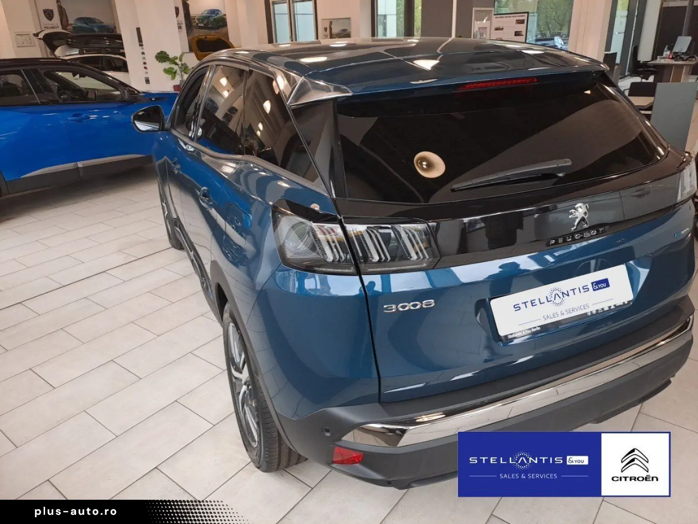 3008 Plug-In Hybrid 225 e-EAT8 Allure Pack