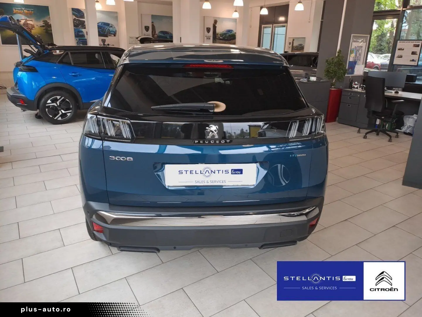 3008 Plug-In Hybrid 225 e-EAT8 Allure Pack