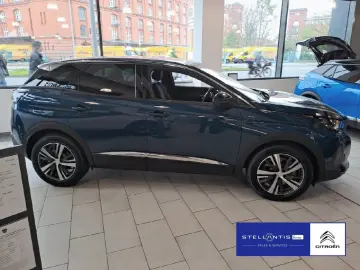 3008 Plug-In Hybrid 225 e-EAT8 Allure Pack