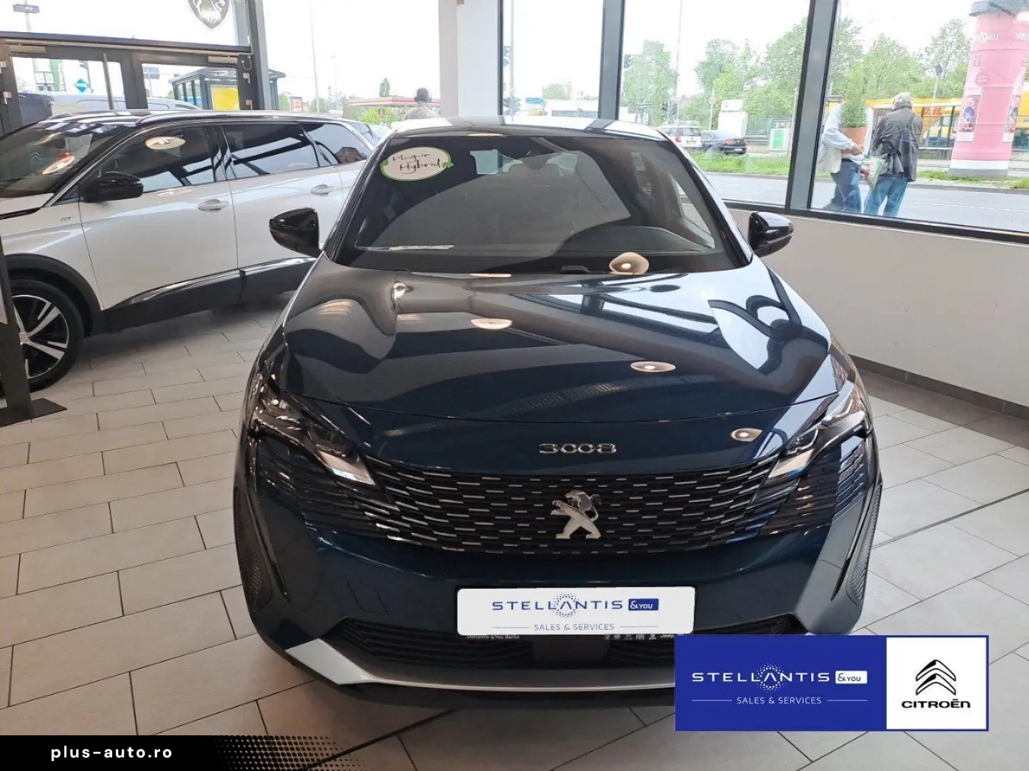 3008 Plug-In Hybrid 225 e-EAT8 Allure Pack