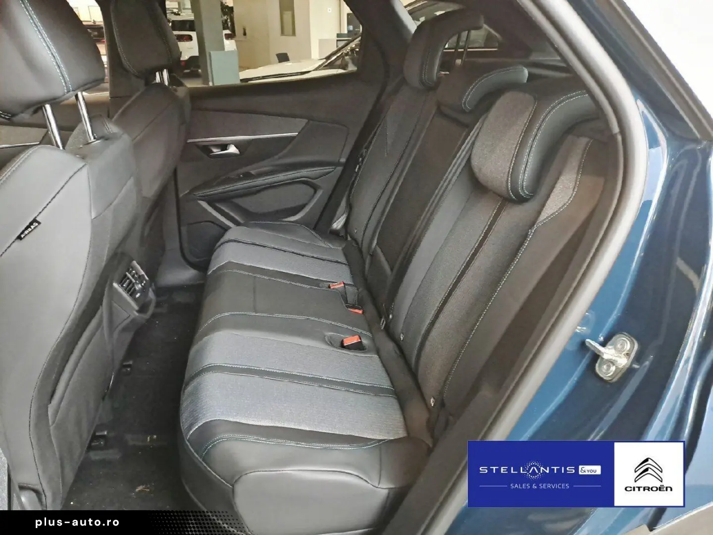 3008 Plug-In Hybrid 225 e-EAT8 Allure Pack