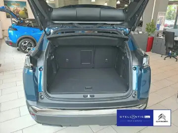 3008 Plug-In Hybrid 225 e-EAT8 Allure Pack