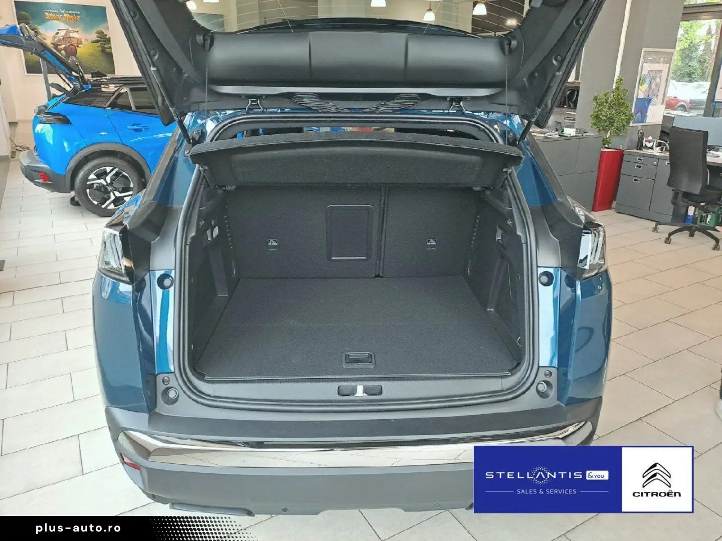 3008 Plug-In Hybrid 225 e-EAT8 Allure Pack