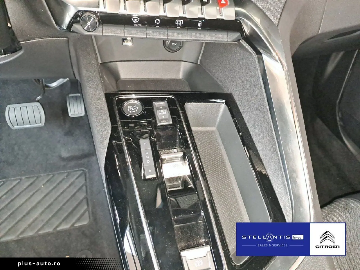 3008 Plug-In Hybrid 225 e-EAT8 Allure Pack