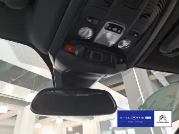 3008 Plug-In Hybrid 225 e-EAT8 Allure Pack