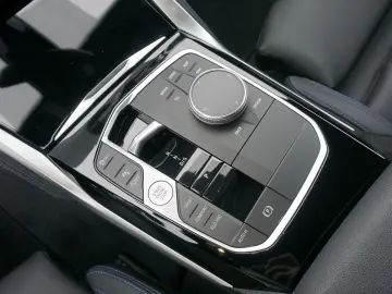 M240i xDrive Coupé Sportpaket HK HiFi DAB LED