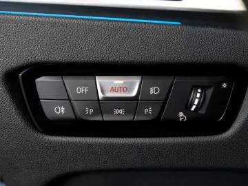 M2 Coupe M-SITZE CARBON HEAD-UP PANO LEDER NAVI