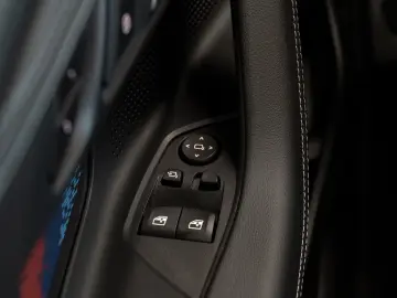 M2 Coupe M-SITZE CARBON HEAD-UP PANO LEDER NAVI