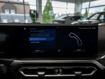 M2 Coupe HUD LED ACC NAVI H K KAMERA LEDER SHZ