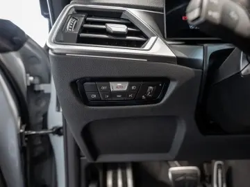 M2 Coupe HUD LED ACC NAVI H K KAMERA LEDER SHZ