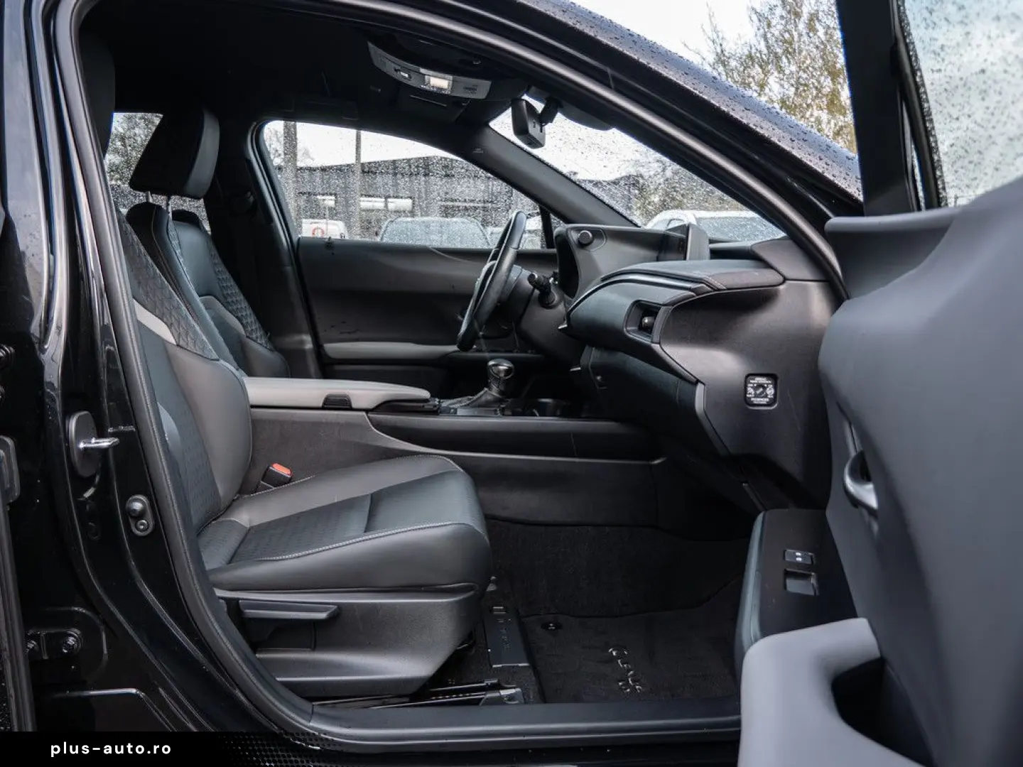 UX 250 h Style  KLIMA SHZ ACC LED SCHEINWERFER