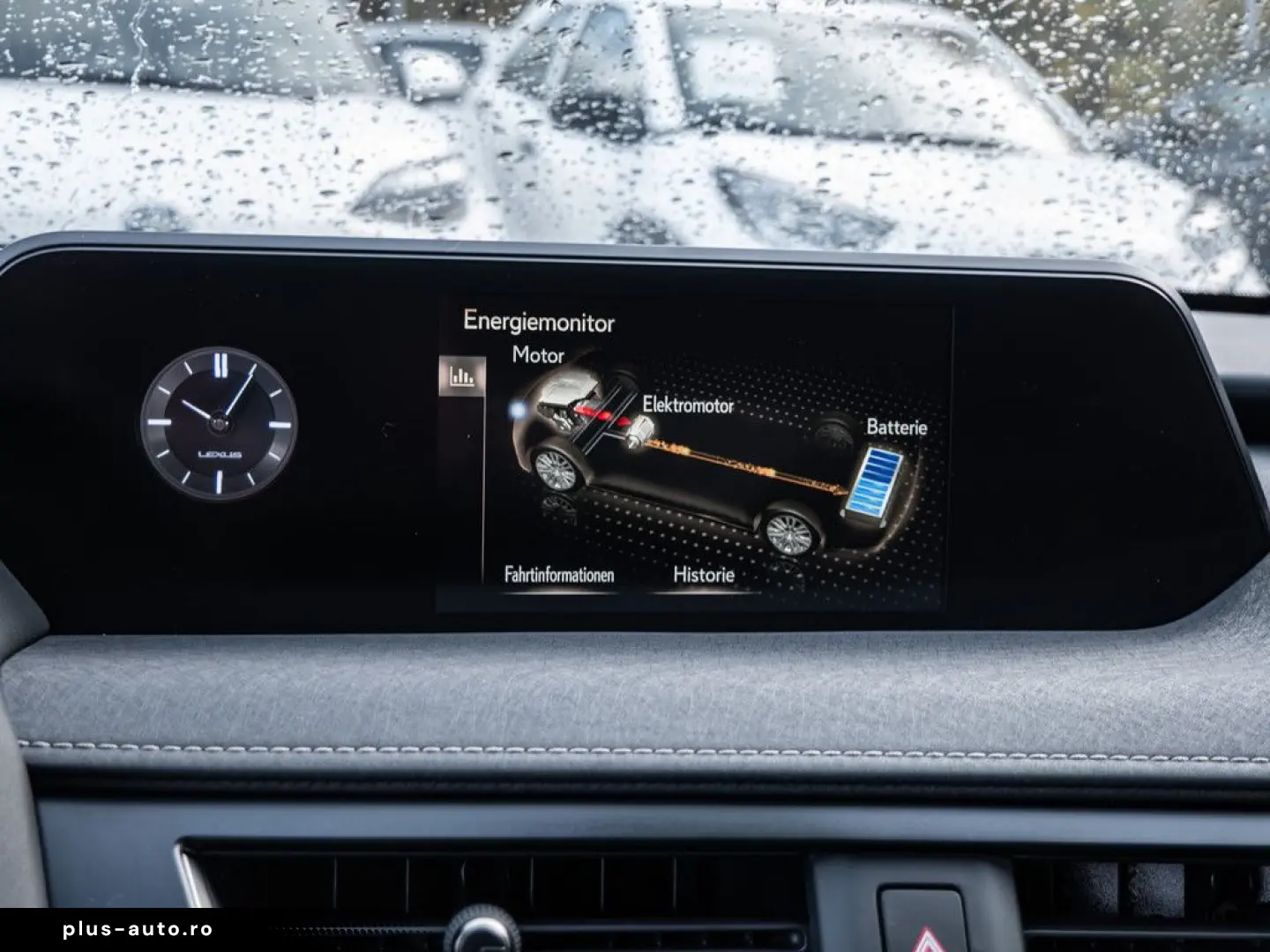 UX 250 h Style  KLIMA SHZ ACC LED SCHEINWERFER