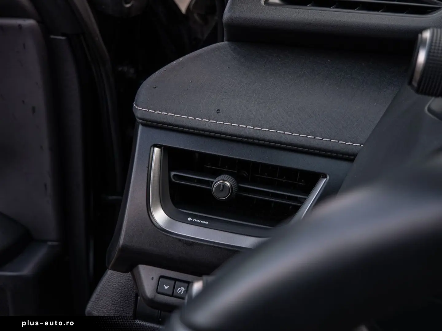 UX 250 h Style  KLIMA SHZ ACC LED SCHEINWERFER