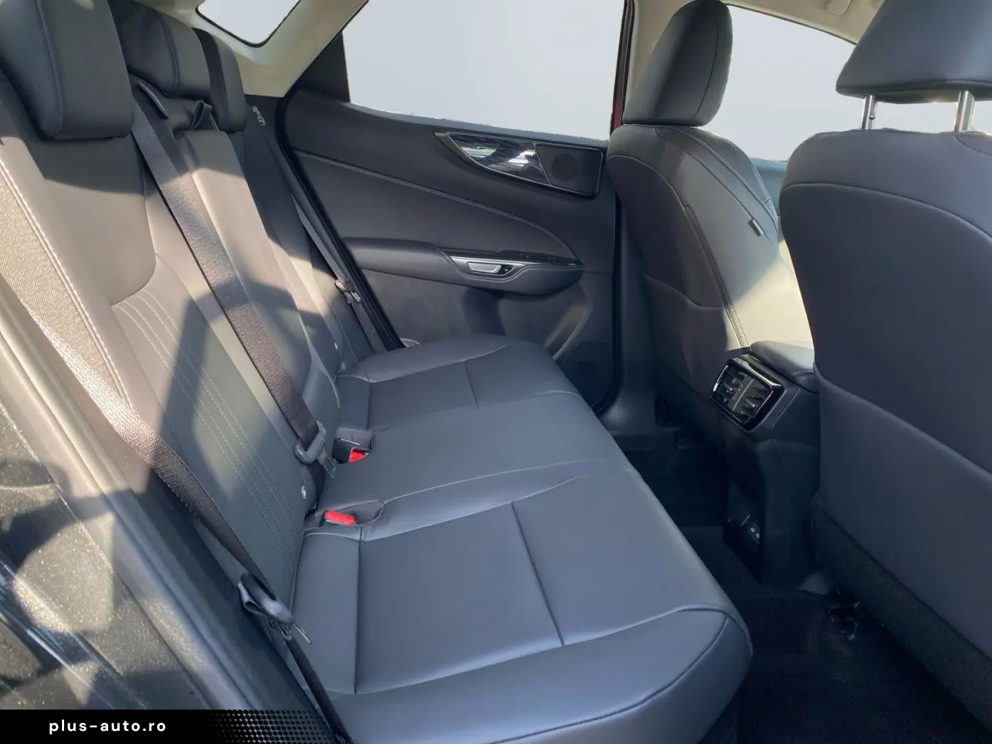 NX 350h E-FOUR Executive Line  360  HUD el Sitze