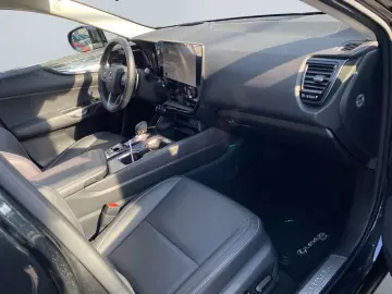 NX 350h E-FOUR Executive Line  360  HUD el Sitze