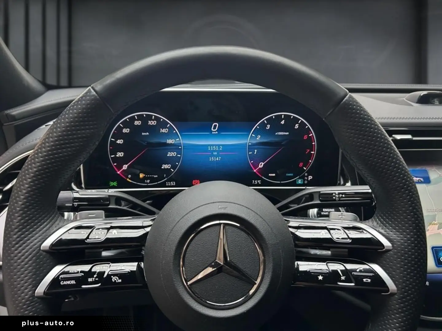 E 450 4M AMG  PANO  BURMESTER  HUD  SUPERSCREEN