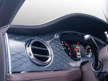 Bentayga S V8   Bentley Nürnberg