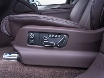 Bentayga S V8   Bentley Nürnberg