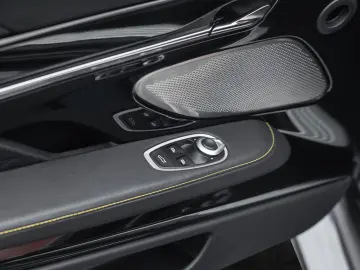 DB12 Volante   Q-SeychellesBlue   Bowers&Wilkins