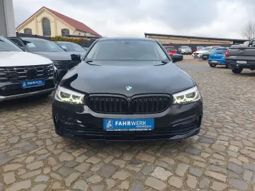 530 5 Limousine 530 e Sport Line Systeml. 251PS