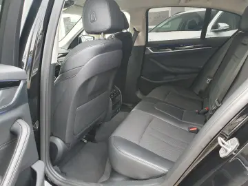 530 5 Limousine 530 e Sport Line Systeml. 251PS