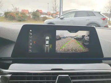 530 5 Limousine 530 e Sport Line Systeml. 251PS