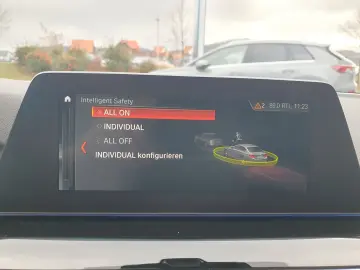 530 5 Limousine 530 e Sport Line Systeml. 251PS